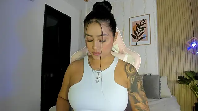 CameronCollins  online show from September 29, 2025, 7:30 pm