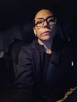 Ellie-L-Elizabeth online show from July 2, 2026, 2:23 am
