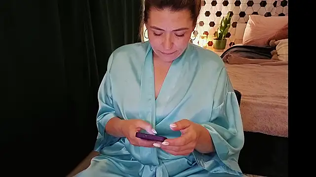 Ellie-L-Elizabeth online show from July 11, 2026, 4:02 am