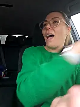 Ellie-L-Elizabeth online show from March 16, 2025, 2:11 pm