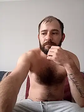 NiiiRvaNaa online show from October 18, 2025, 7:54 am