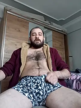 NiiiRvaNaa online show from October 17, 2025, 5:00 am