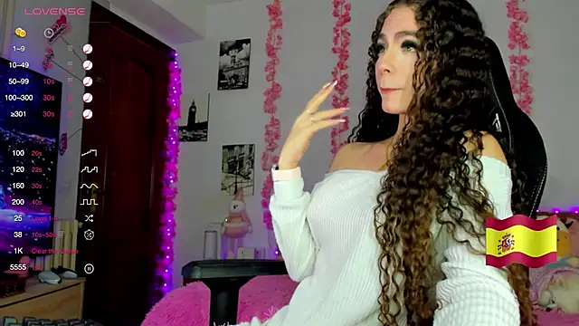 gabrielatafur  online show from October 1, 2025, 12:16 am