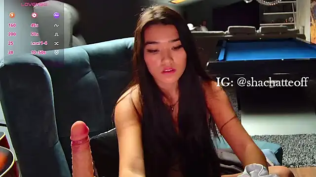 shachatteof online show from October 3, 2025, 8:38 am