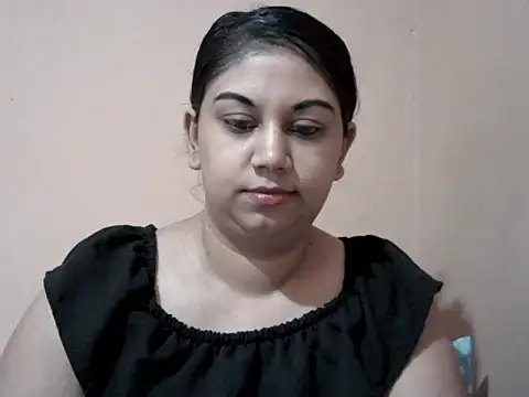 bellachow10 online show from June 12, 2026, 6:55 am