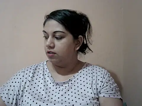 bellachow10 online show from June 23, 2026, 8:23 am