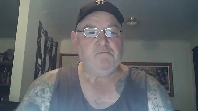 HOTANAL online show from October 4, 2025, 10:33 pm