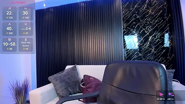 kimbrownn online show from March 18, 2025, 12:17 pm