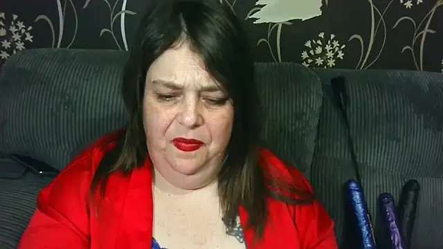 Snapshot of HouseWifeWhore_Milf chatting on April 5, 2026, 12:50 am HouseWifeWhore Milf online show from April 5, 2026, 12:50 am