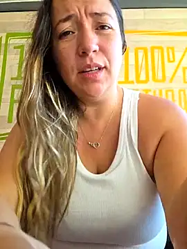 isabella rossse online show from May 29, 2026, 12:55 pm