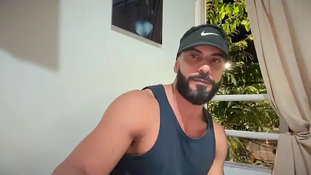 romeolovedark online show from July 22, 2026, 4:47 am