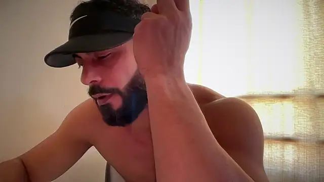 romeolovedark online show from July 21, 2026, 4:41 pm