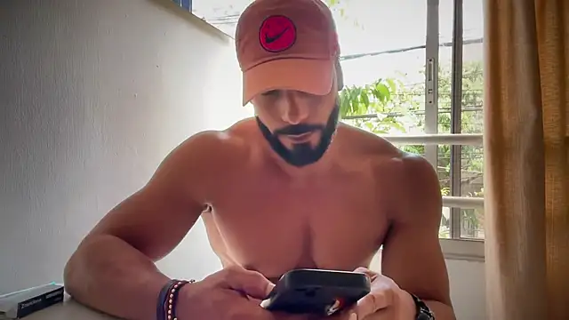 romeolovedark online show from July 5, 2026, 7:21 pm