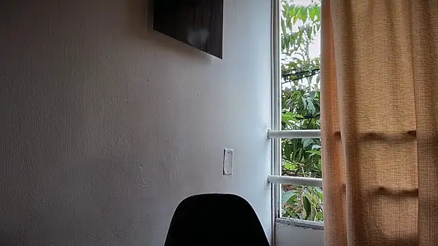 romeolovedark online show from July 23, 2026, 2:03 pm