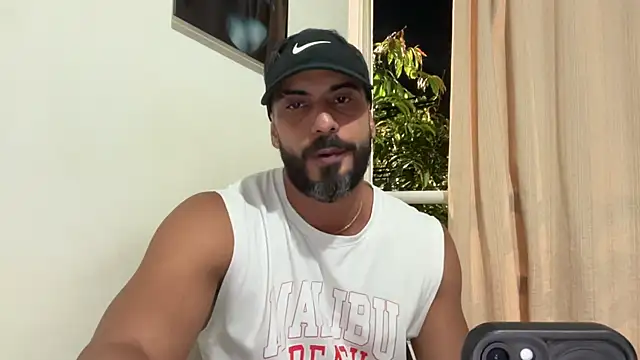 romeolovedark online show from February 20, 2026, 2:41 am