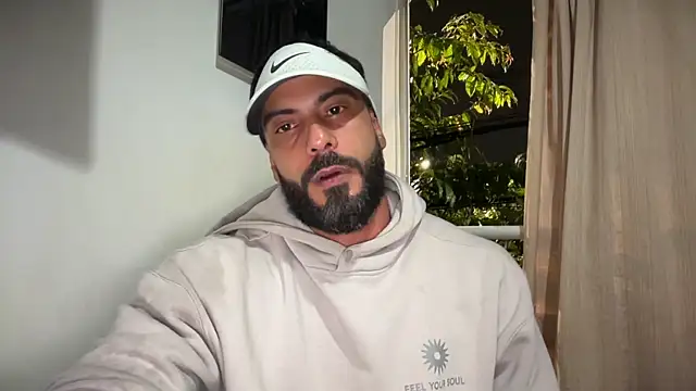 romeolovedark online show from July 24, 2026, 2:29 am