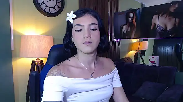 ximena22love online show from October 27, 2025, 8:54 pm