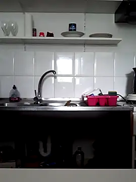 Moi Lina online show from September 18, 2025, 12:41 pm