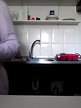 Moi Lina online show from March 4, 2026, 2:58 pm