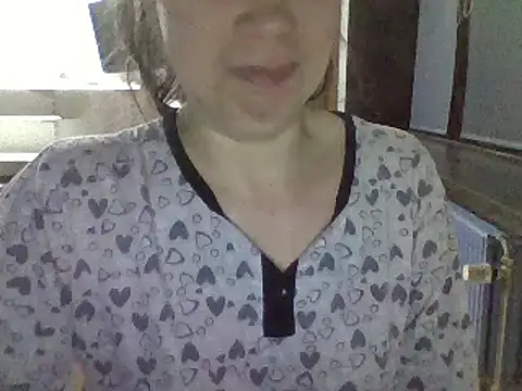 Moi Lina online show from October 17, 2025, 9:38 pm