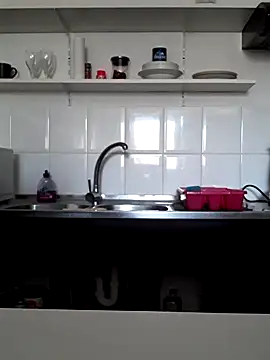 Moi Lina online show from March 8, 2025, 3:13 pm