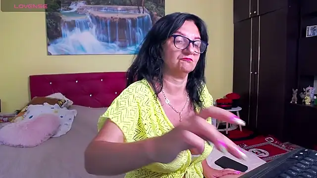 AlexaMorreno online show from July 12, 2026, 8:20 pm