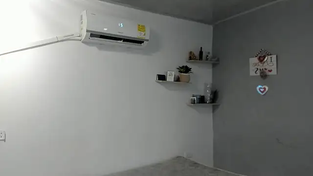 Kris Khalifa69 online show from June 24, 2026, 4:16 pm