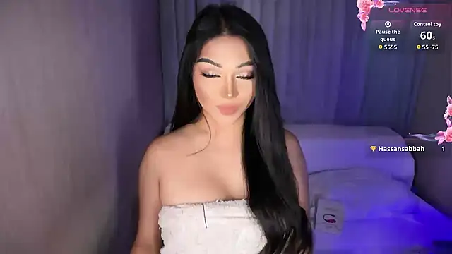 Snapshot of shantal_r0mance chatting on May 10, 2026, 10:52 am shantal r0mance online show from May 10, 2026, 10:52 am
