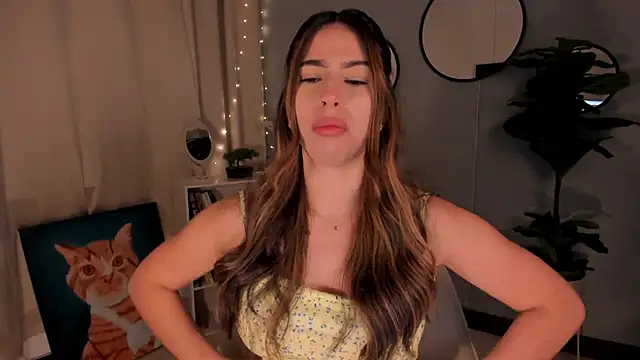 LiaPearce online show from September 25, 2025, 12:44 pm