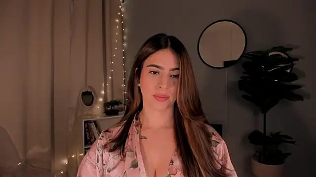 LiaPearce online show from September 30, 2025, 12:11 pm