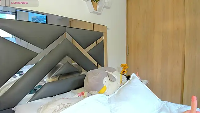 lexa cooper online show from February 7, 2025, 8:20 pm