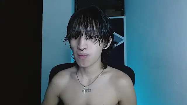 Snapshot of littlextreme chatting on June 5, 2026, 1:21 am littlextreme online show from June 5, 2026, 1:21 am