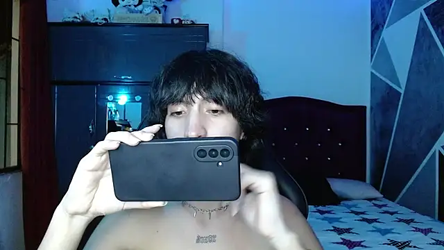 Snapshot of littlextreme chatting on July 8, 2026, 2:13 am littlextreme online show from July 8, 2026, 2:13 am