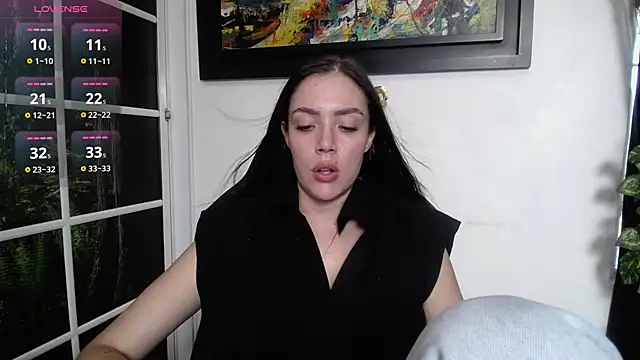 brianna 196 online show from May 6, 2026, 8:13 pm