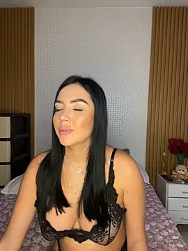 brianna 196 online show from January 29, 2025, 8:04 pm