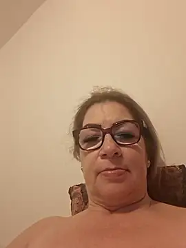 gisela27 online show from August 4, 2026, 4:50 am