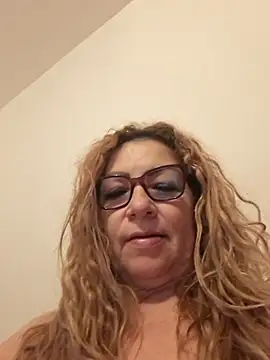gisela27 online show from July 30, 2026, 4:00 am