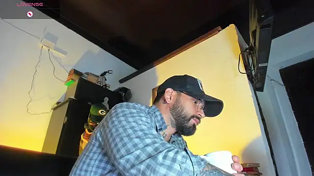 CamiloGray  online show from September 24, 2025, 2:56 pm