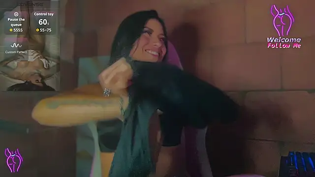 adda mancini online show from October 21, 2025, 4:34 am