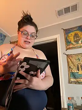 ItsBunniBabe online show from June 15, 2026, 4:56 am