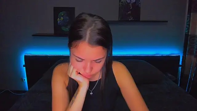 AlexaBarkley online show from October 3, 2025, 12:25 am