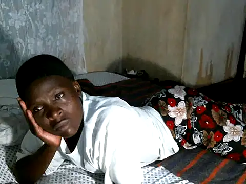 cute-shamza online show from December 15, 2025, 4:57 pm