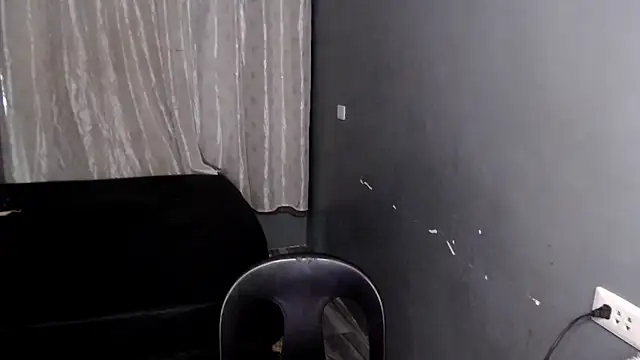 shecutie69 online show from May 19, 2026, 3:24 am