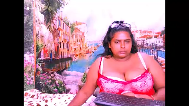 Indianfairy99 online show from December 13, 2025, 8:04 pm