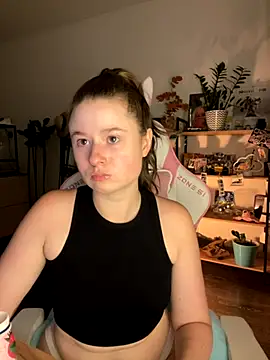 sweetest pie online show from September 12, 2025, 8:30 pm