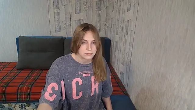 Pilly green  online show from April 28, 2026, 7:13 am