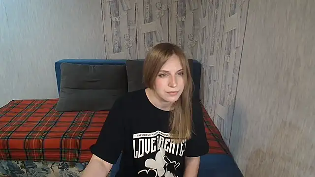 Pilly green  online show from May 5, 2026, 6:27 am