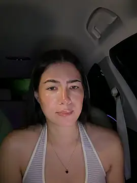 Snapshot of clairewntr chatting on February 5, 2026, 8:26 pm clairewntr online show from February 5, 2026, 8:26 pm