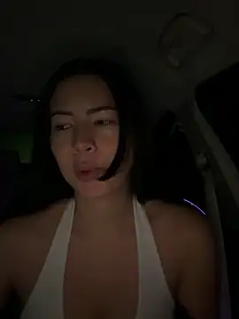 Snapshot of clairewntr chatting on December 15, 2025, 8:58 pm clairewntr online show from December 15, 2025, 8:58 pm