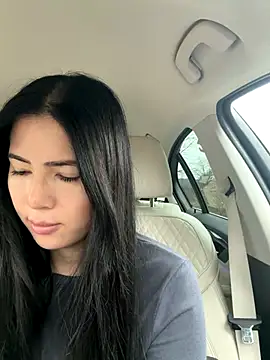 Snapshot of clairewntr chatting on December 3, 2025, 11:09 am clairewntr online show from December 3, 2025, 11:09 am